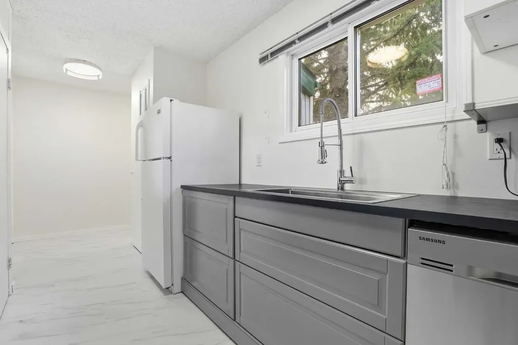 131 Templehill Drive NE Calgary AB T1Y4T1