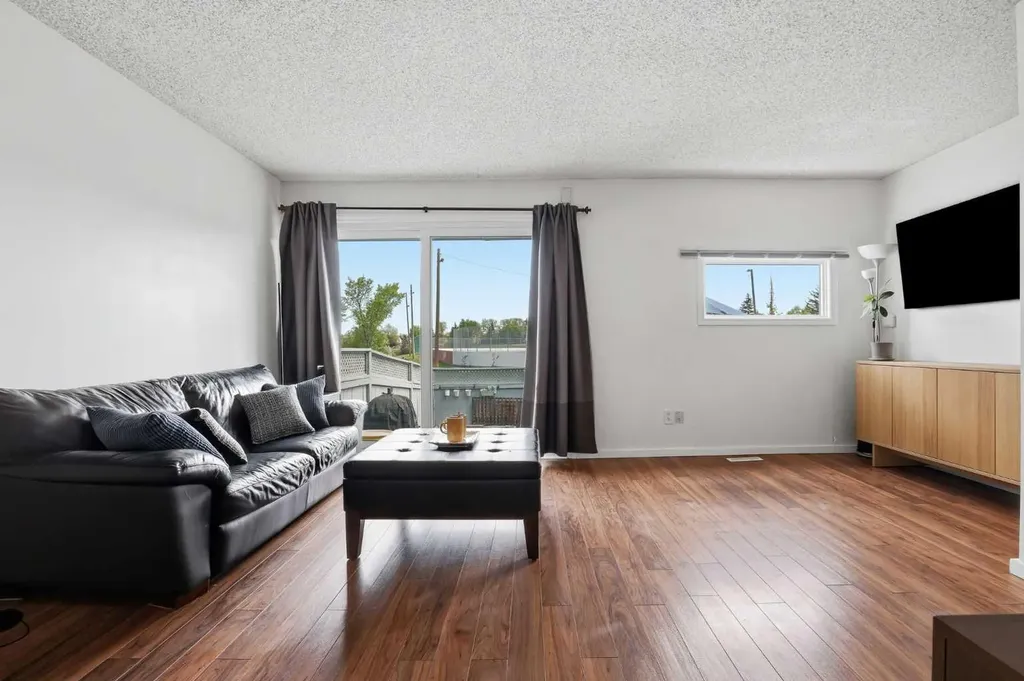 131 Templehill Drive NE Calgary AB T1Y4T1
