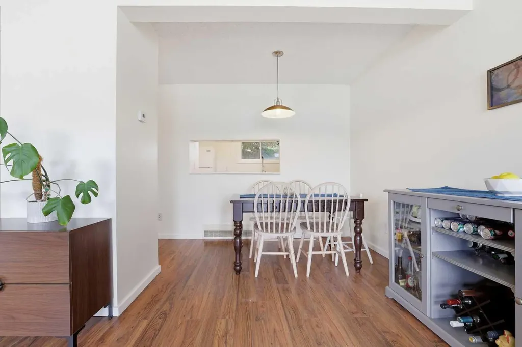 131 Templehill Drive NE Calgary AB T1Y4T1