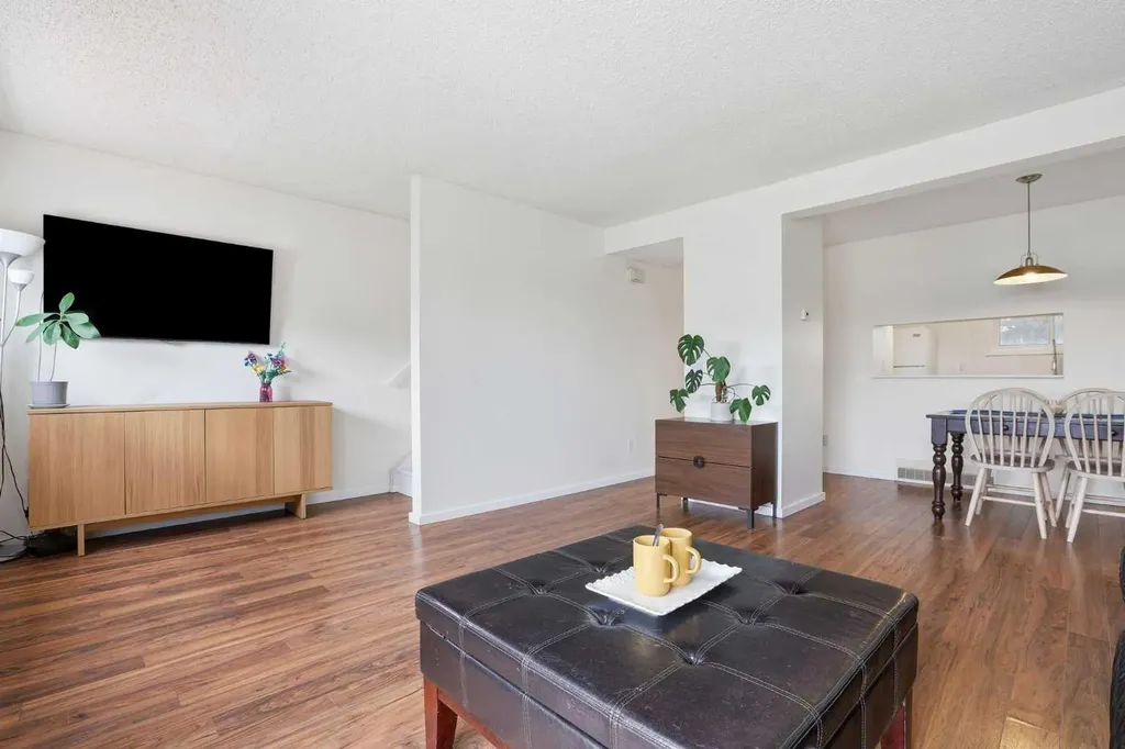 131 Templehill Drive NE Calgary AB T1Y4T1
