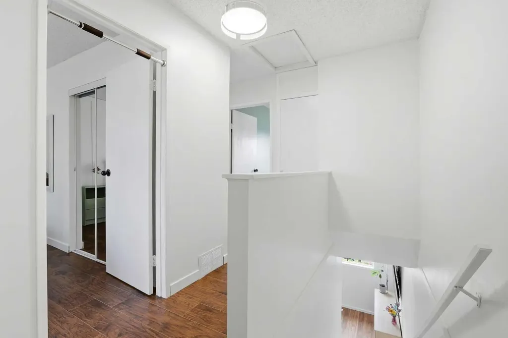 131 Templehill Drive NE Calgary AB T1Y4T1
