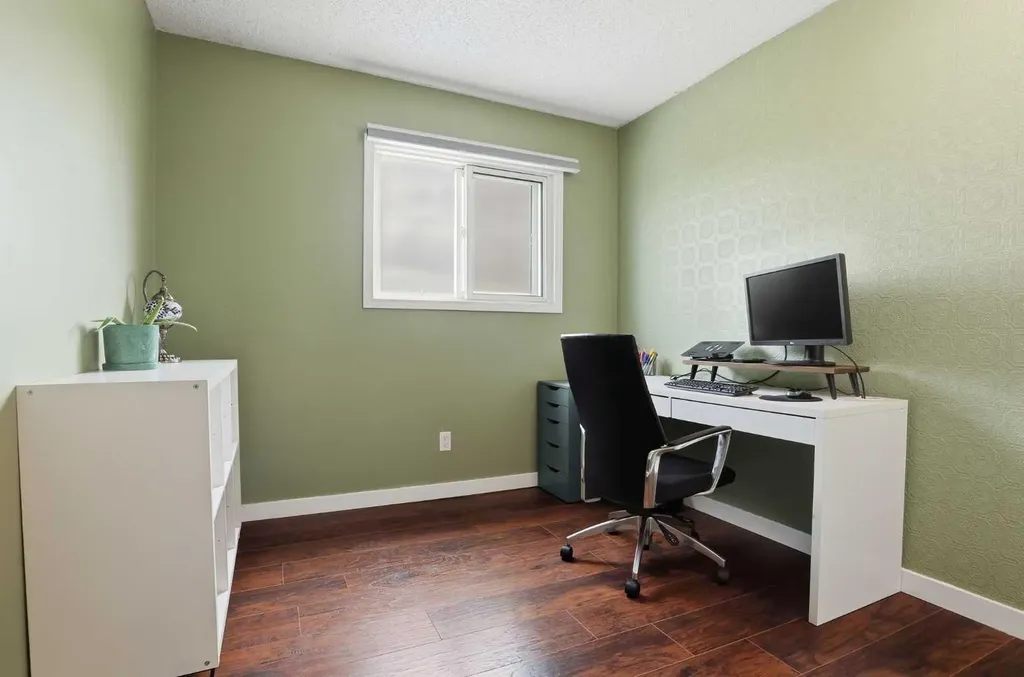 131 Templehill Drive NE Calgary AB T1Y4T1