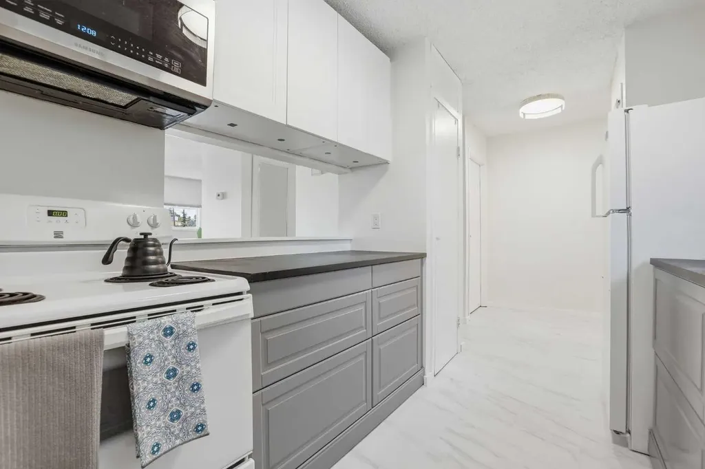 131 Templehill Drive NE Calgary AB T1Y4T1