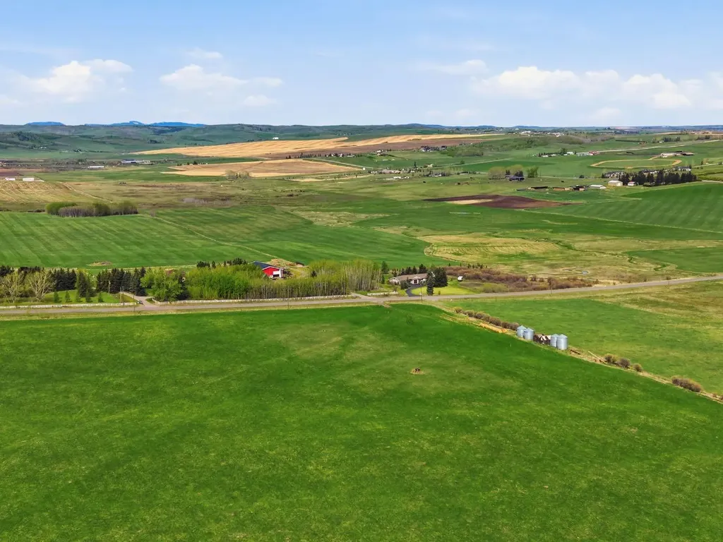 80 Street W Rural Foothills County AB T1S 0S3