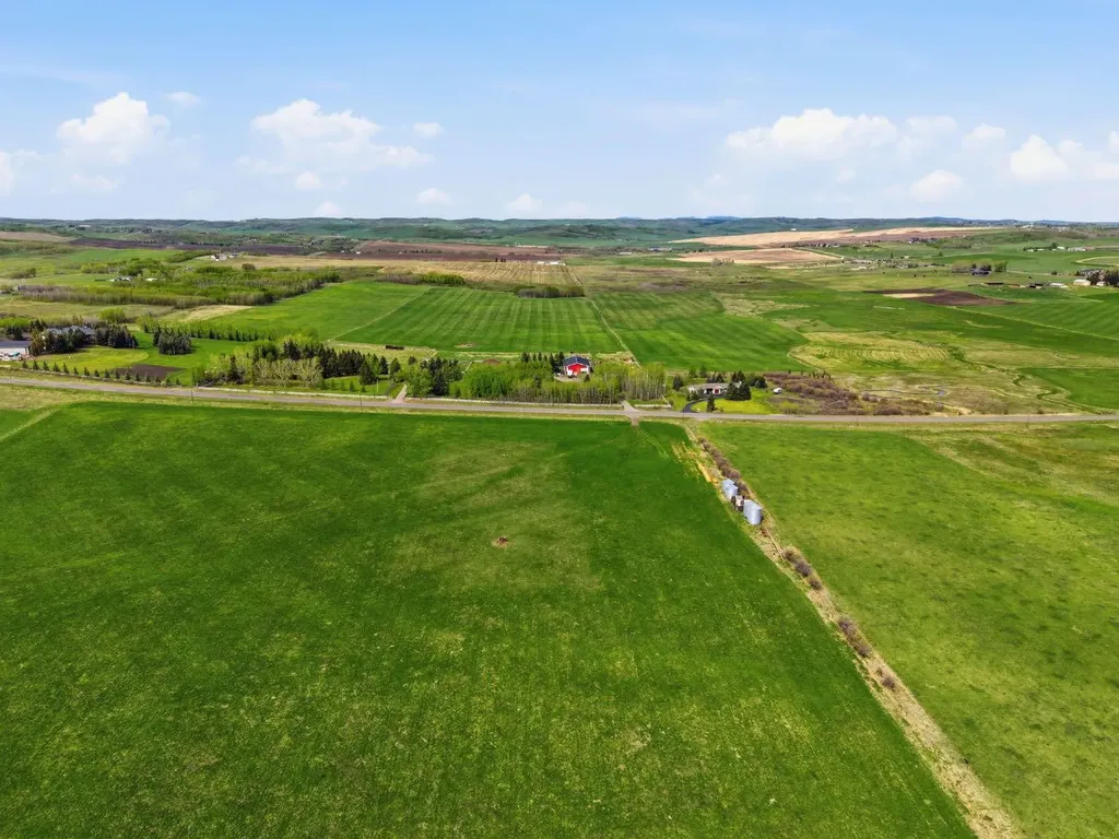 80 Street W Rural Foothills County AB T1S 0S3