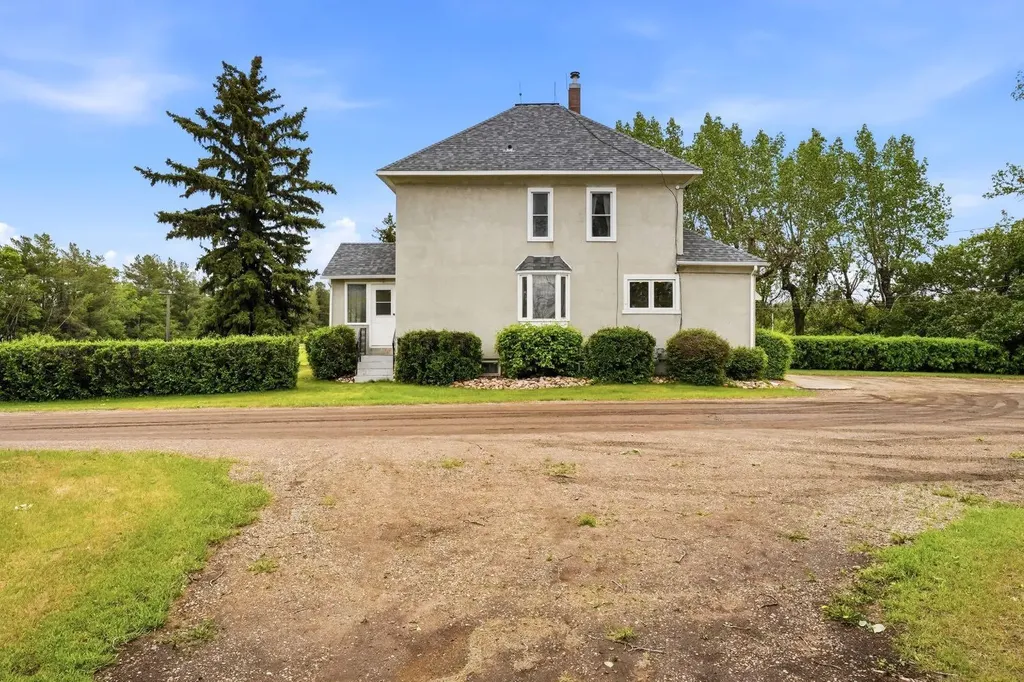 5402 70 Street Stettler AB T0C 2L0