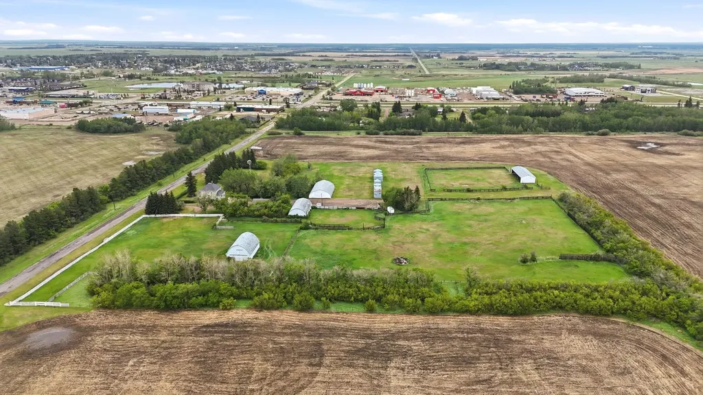 5402 70 Street Stettler AB T0C 2L0