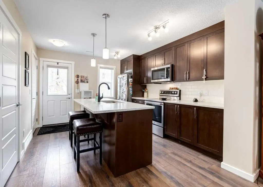 606 Cranford Mews SE Calgary AB T3M 2P1