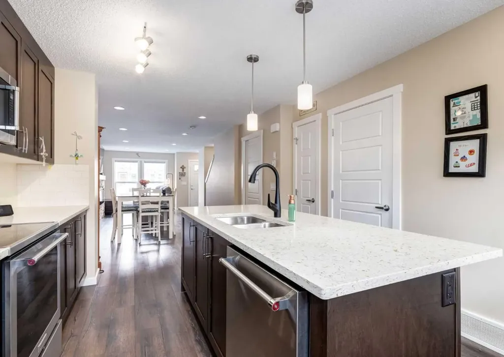 606 Cranford Mews SE Calgary AB T3M 2P1
