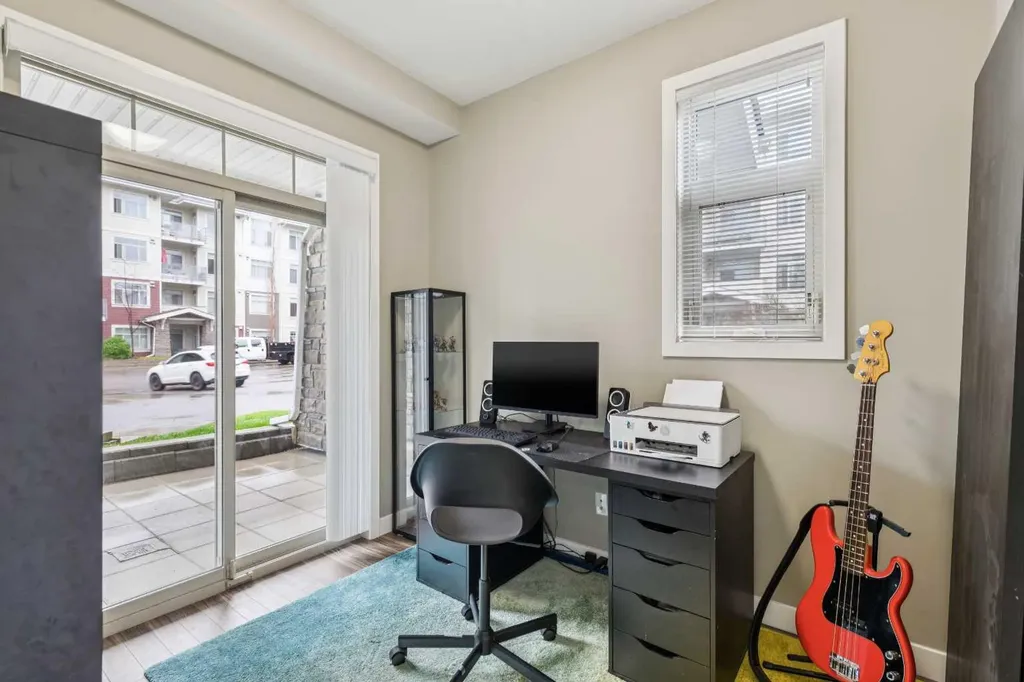 16 Auburn Bay Link SE Calgary AB T3M1Z6