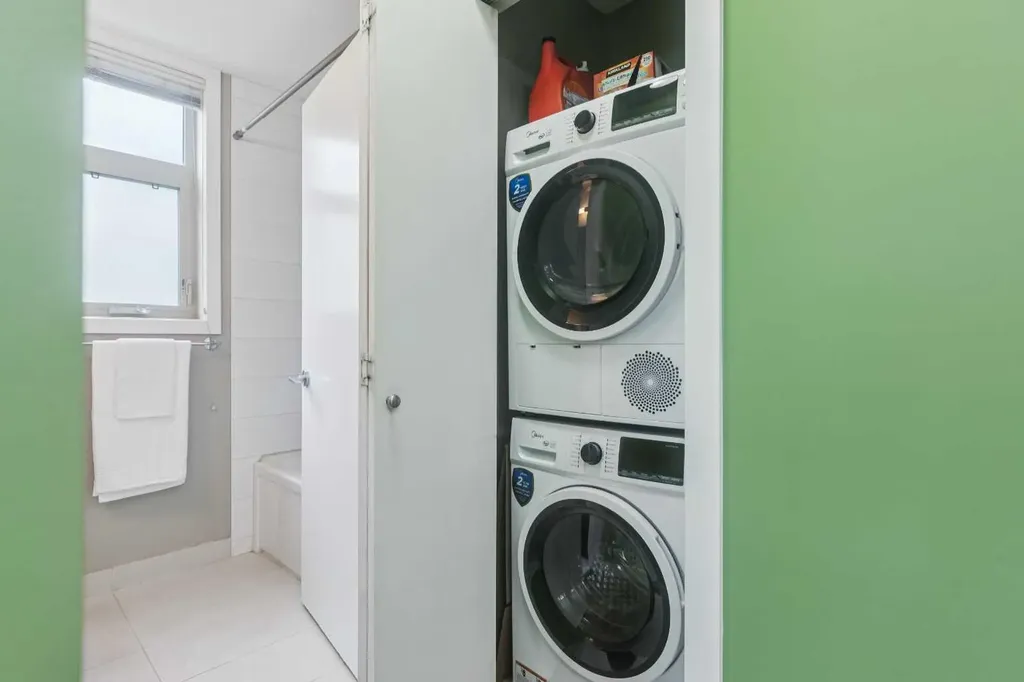 16 Auburn Bay Link SE Calgary AB T3M1Z6