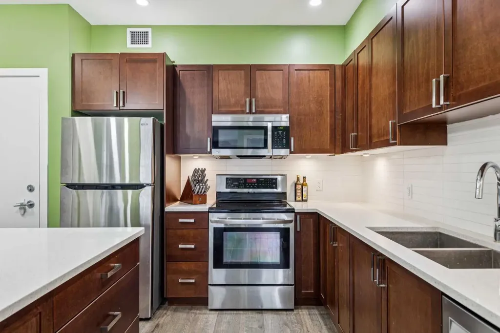 16 Auburn Bay Link SE Calgary AB T3M1Z6