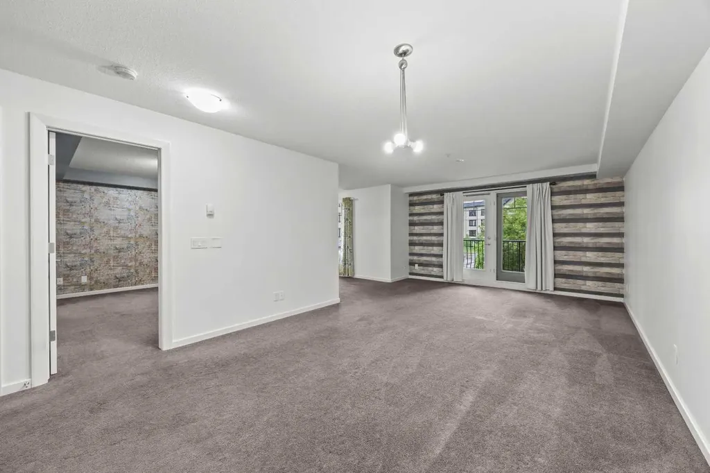 310 Mckenzie Towne Gate SE Calgary AB T2Z 1A6
