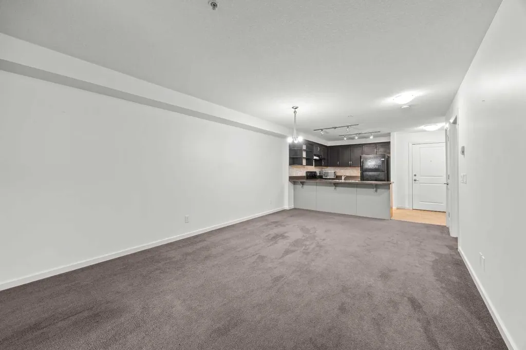 310 Mckenzie Towne Gate SE Calgary AB T2Z 1A6
