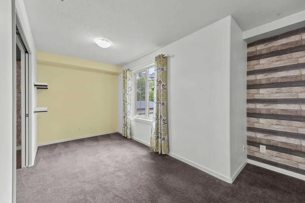 310 Mckenzie Towne Gate SE Calgary AB T2Z 1A6