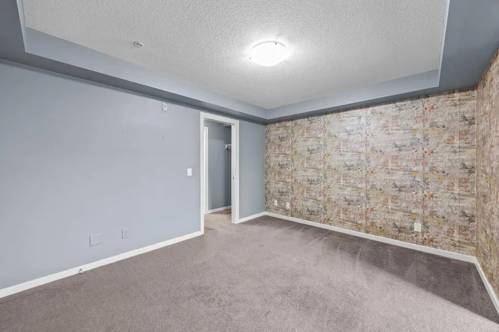 310 Mckenzie Towne Gate SE Calgary AB T2Z 1A6
