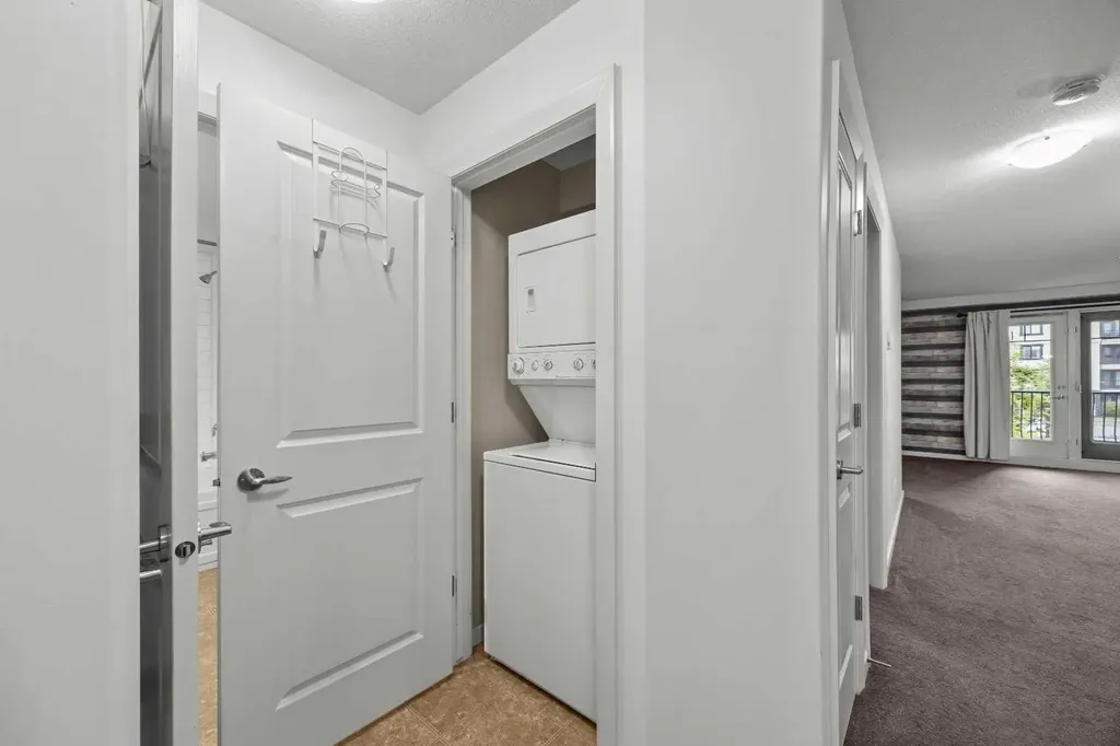 310 Mckenzie Towne Gate SE Calgary AB T2Z 1A6