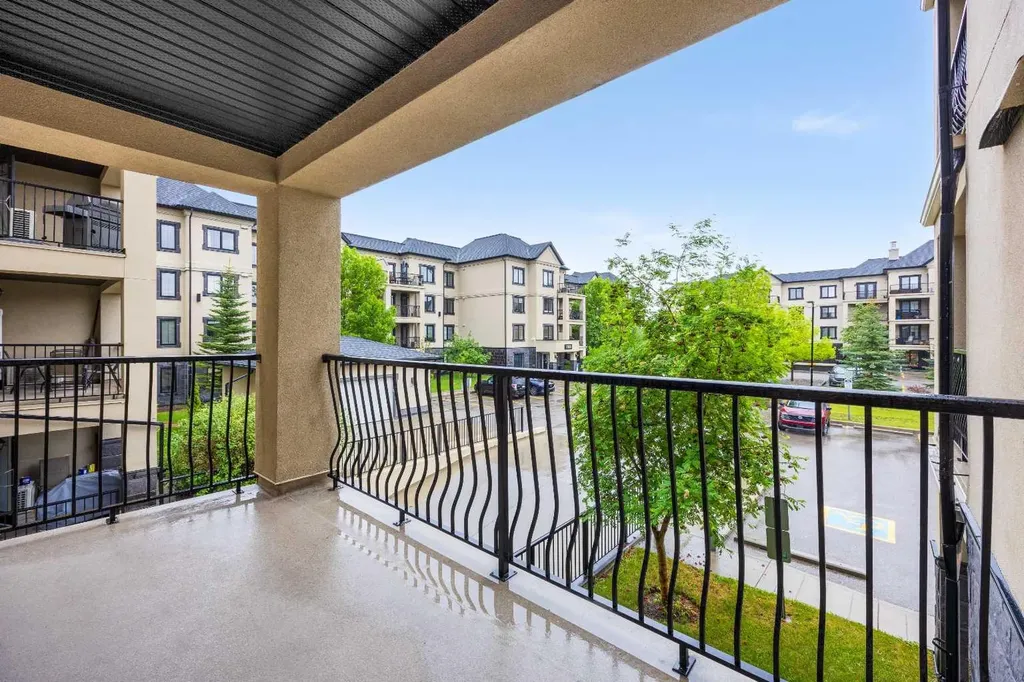 310 Mckenzie Towne Gate SE Calgary AB T2Z 1A6