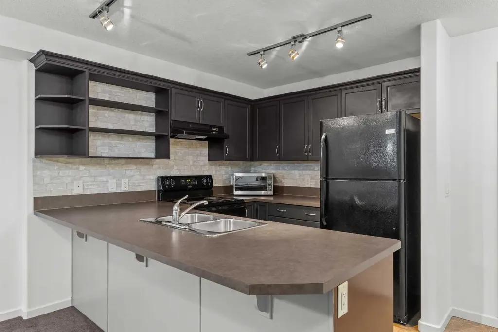 310 Mckenzie Towne Gate SE Calgary AB T2Z 1A6