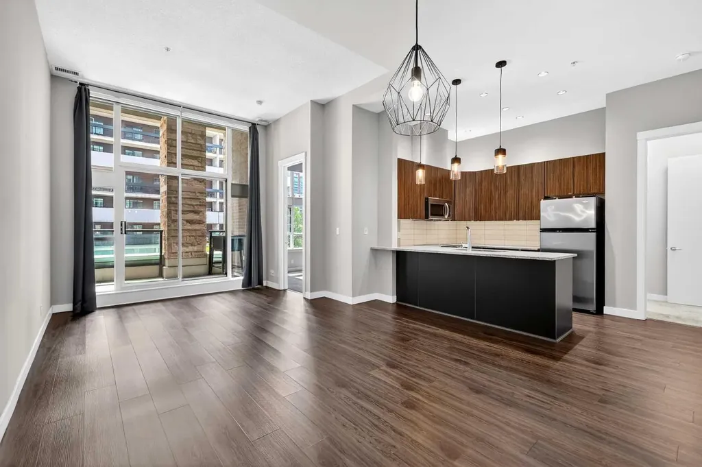 788 12 Avenue SW Calgary AB T2R0H1