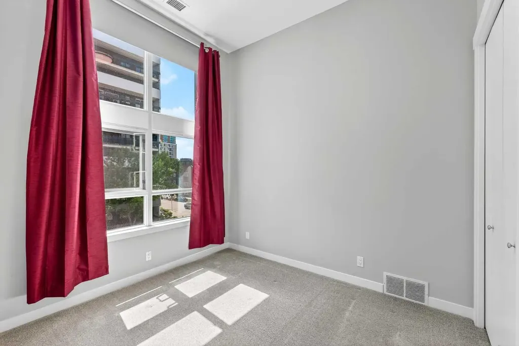788 12 Avenue SW Calgary AB T2R0H1