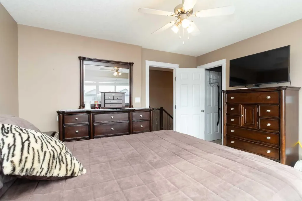 108 Chestnut Way Fort Mcmurray AB T9K 1M6