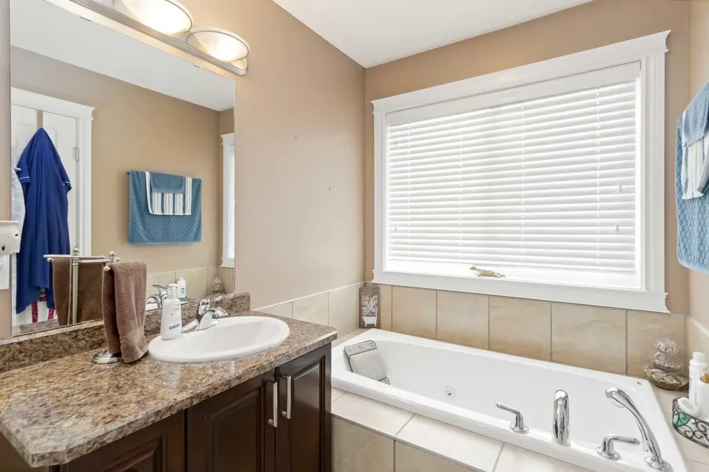 108 Chestnut Way Fort Mcmurray AB T9K 1M6