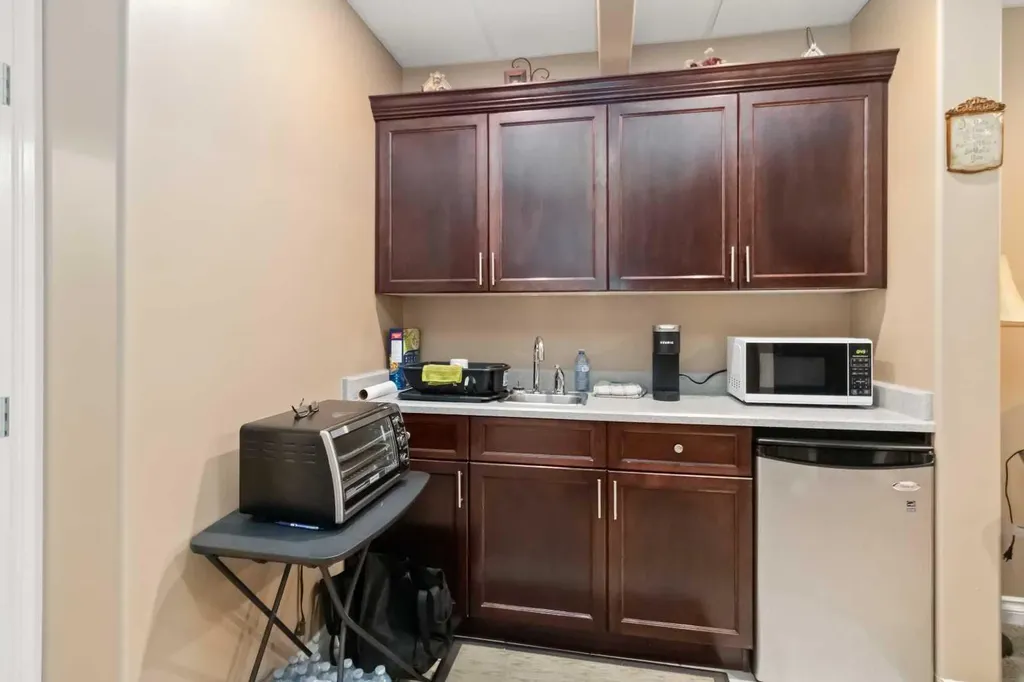 108 Chestnut Way Fort Mcmurray AB T9K 1M6