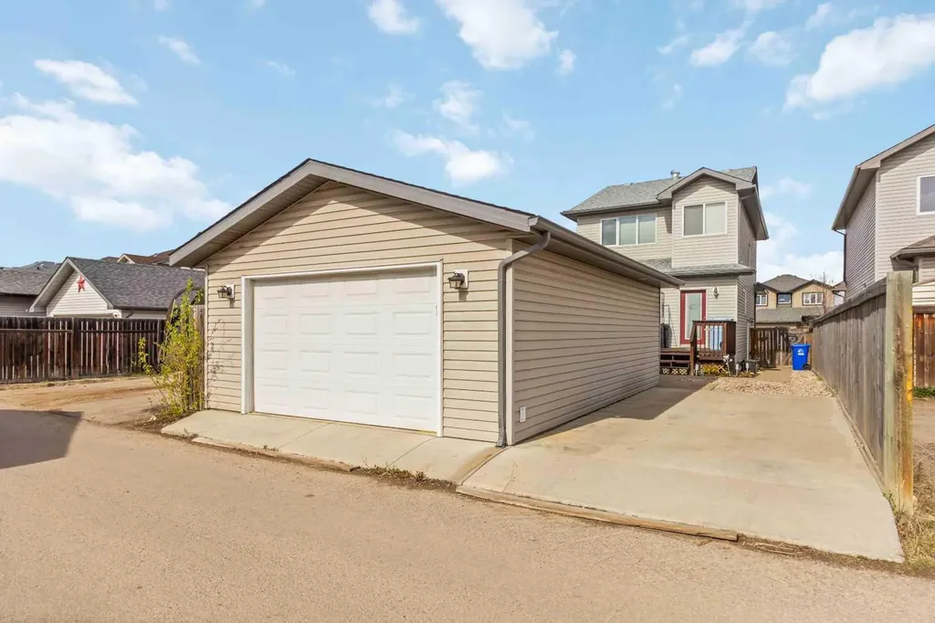 108 Chestnut Way Fort Mcmurray AB T9K 1M6