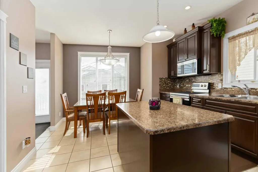 108 Chestnut Way Fort Mcmurray AB T9K 1M6