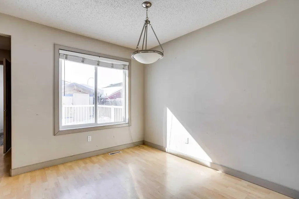 258 Fox Crescent Fort Mcmurray AB T9K 0C2