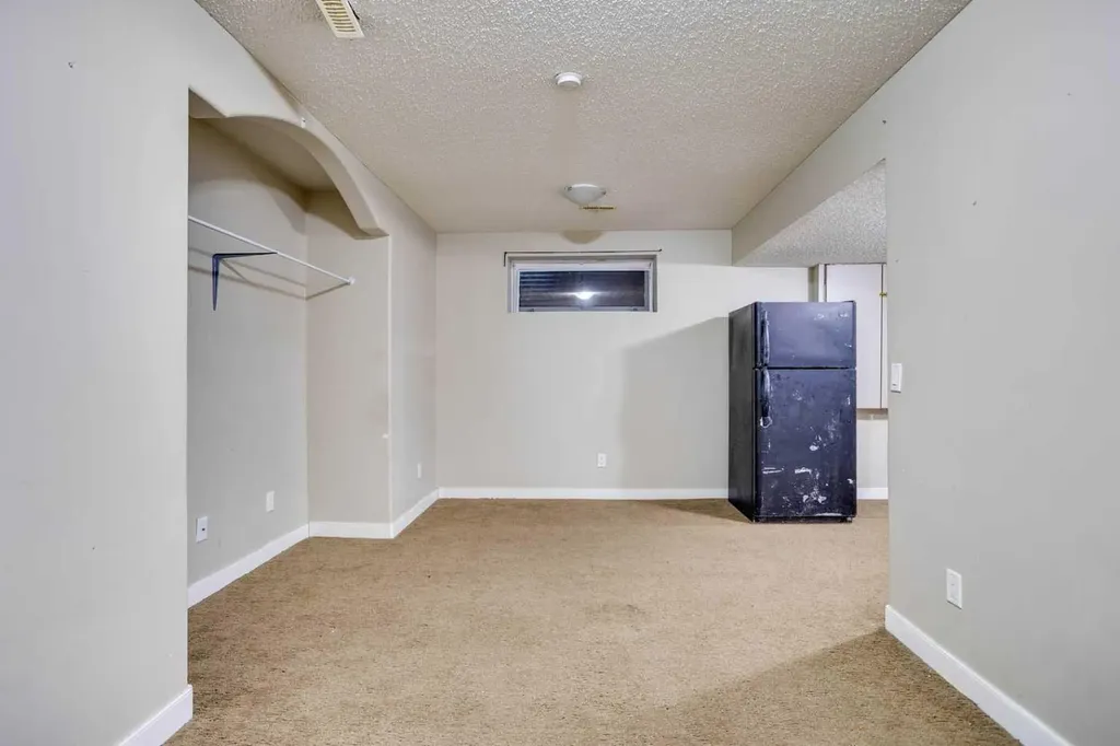 258 Fox Crescent Fort Mcmurray AB T9K 0C2