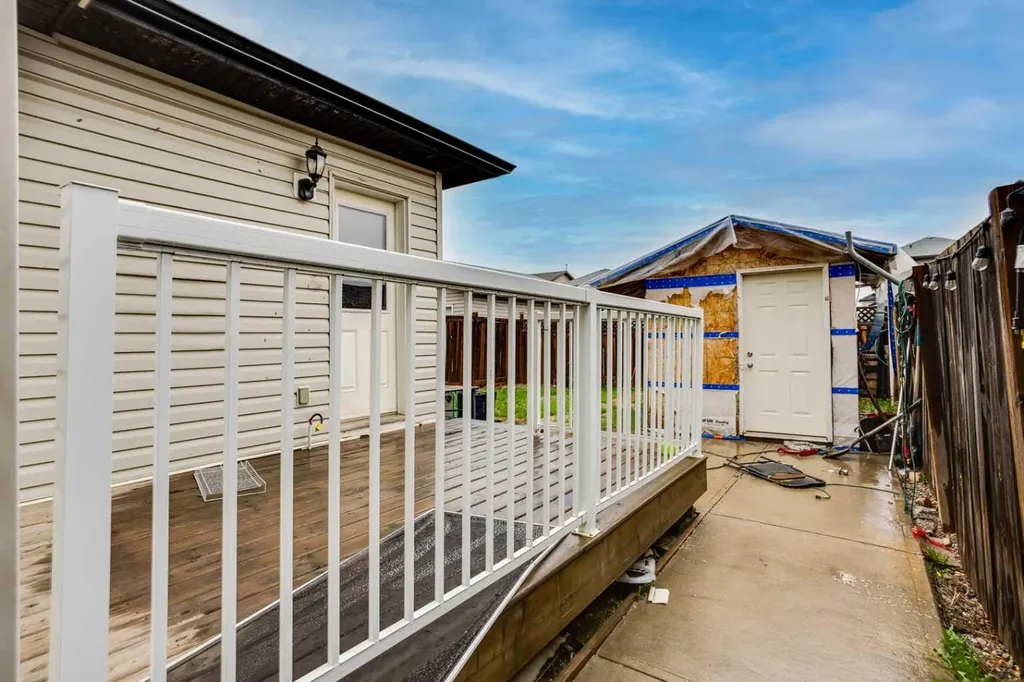 258 Fox Crescent Fort Mcmurray AB T9K 0C2