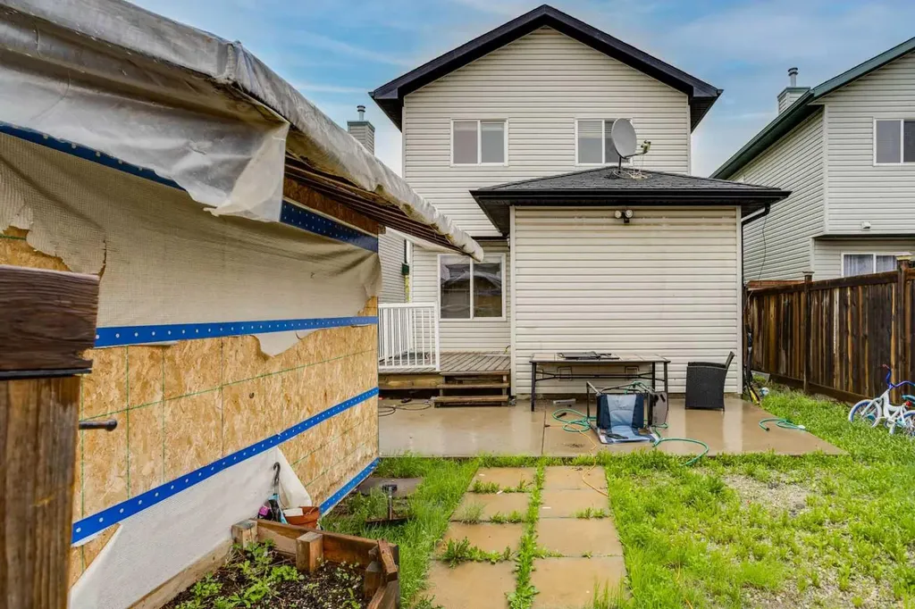 258 Fox Crescent Fort Mcmurray AB T9K 0C2