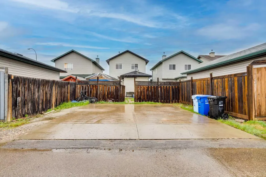 258 Fox Crescent Fort Mcmurray AB T9K 0C2