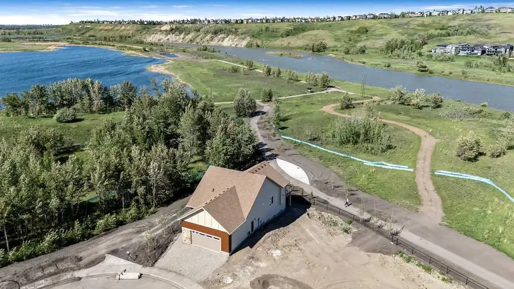 288 Wolf River Drive SE Calgary AB T2X 6G6