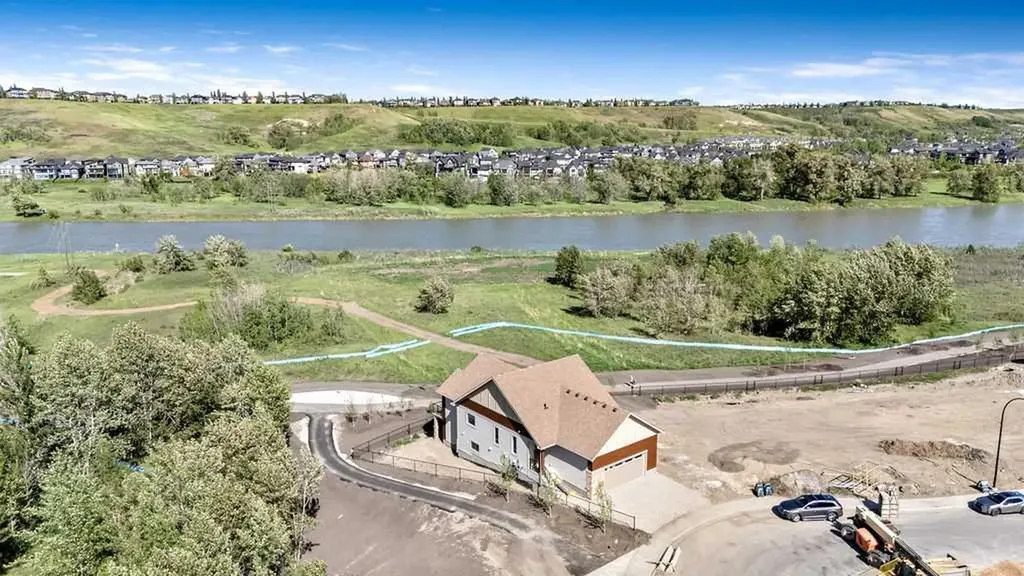 288 Wolf River Drive SE Calgary AB T2X 6G6