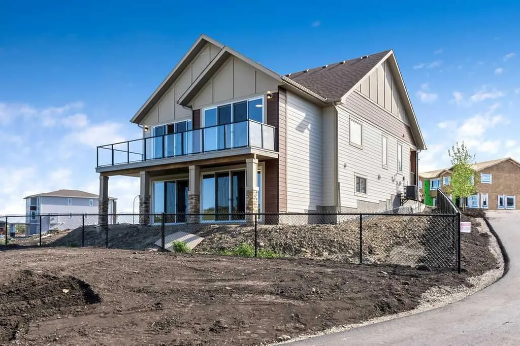 288 Wolf River Drive SE Calgary AB T2X 6G6