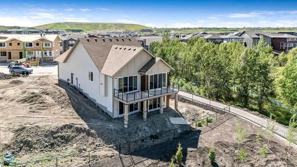 288 Wolf River Drive SE Calgary AB T2X 6G6