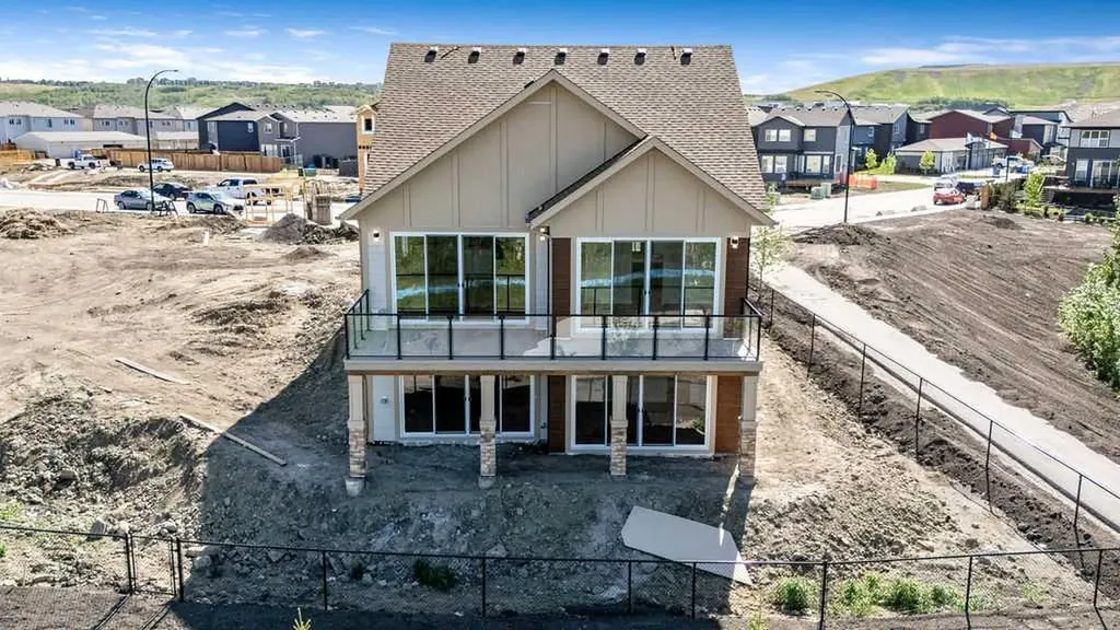 288 Wolf River Drive SE Calgary AB T2X 6G6