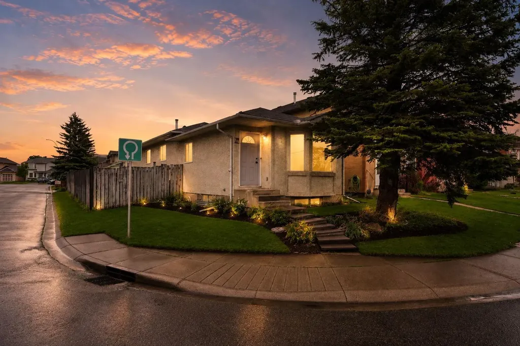 133 Martinglen Way NE Calgary AB T3J 3J1