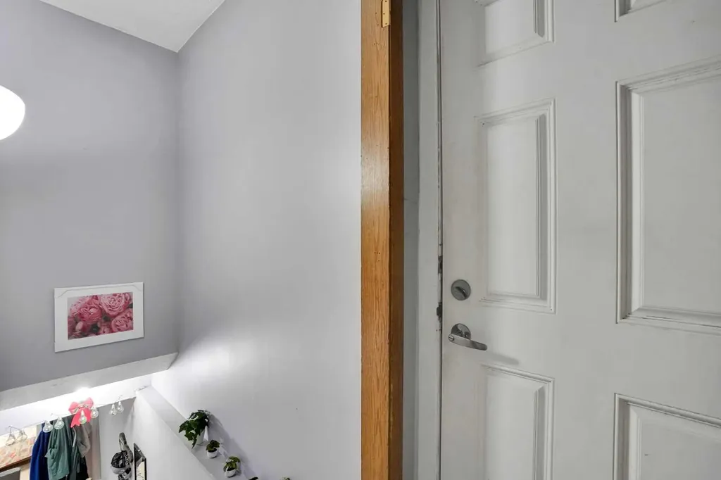 133 Martinglen Way NE Calgary AB T3J 3J1