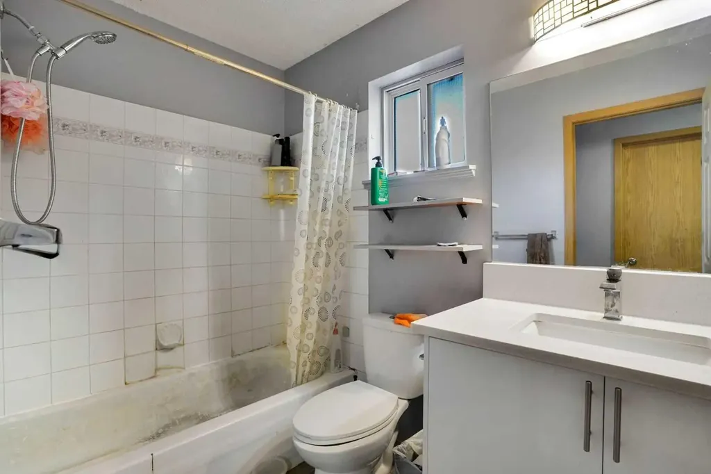 133 Martinglen Way NE Calgary AB T3J 3J1