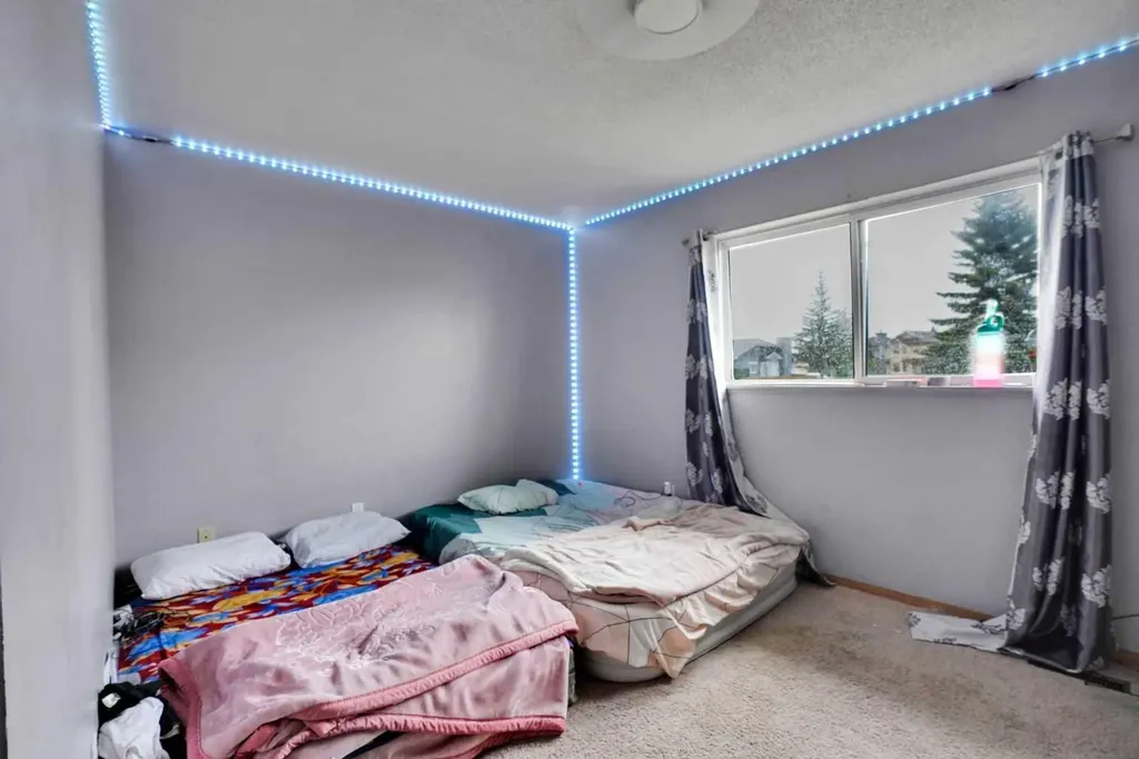 133 Martinglen Way NE Calgary AB T3J 3J1
