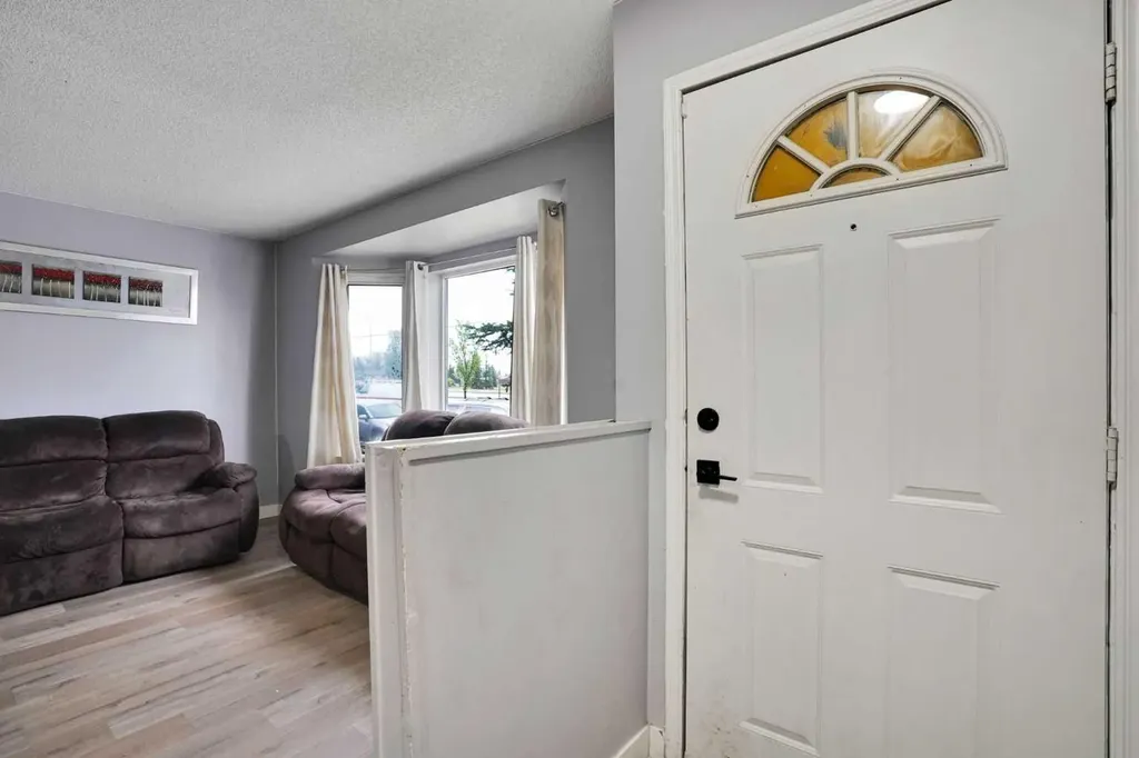 133 Martinglen Way NE Calgary AB T3J 3J1