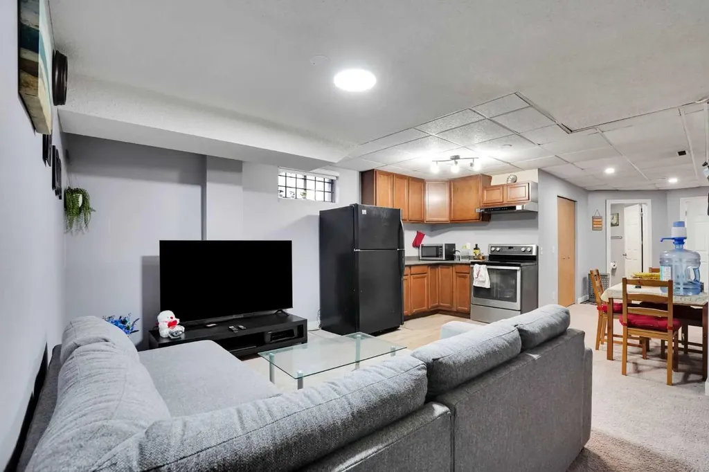 133 Martinglen Way NE Calgary AB T3J 3J1