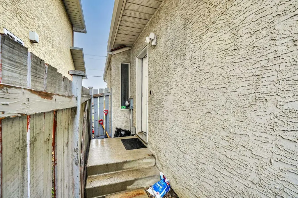 133 Martinglen Way NE Calgary AB T3J 3J1