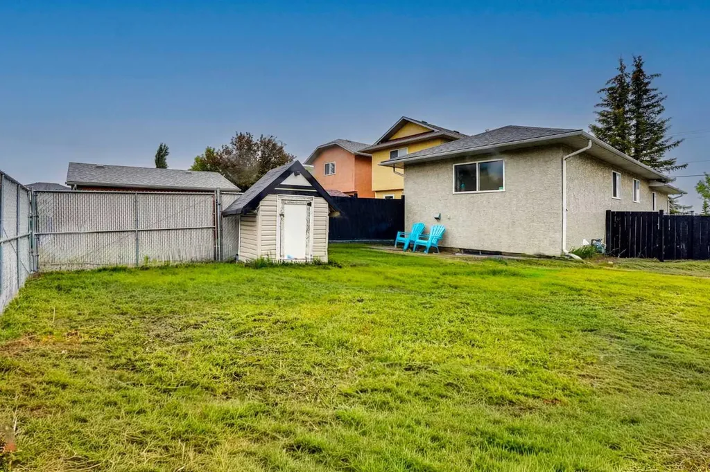 133 Martinglen Way NE Calgary AB T3J 3J1