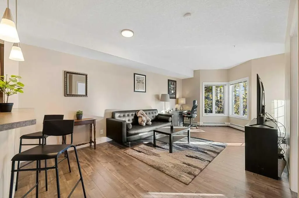 60 Royal Oak Plaza NW Calgary AB T3G 0A7