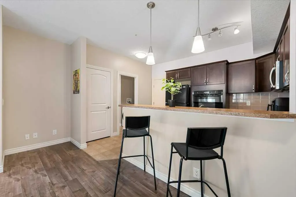 60 Royal Oak Plaza NW Calgary AB T3G 0A7